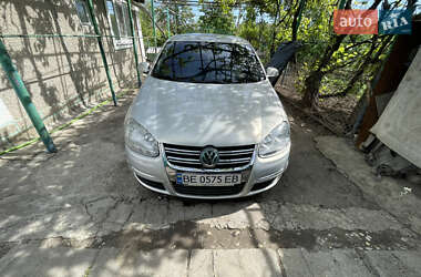 Седан Volkswagen Jetta 2010 в Миколаєві