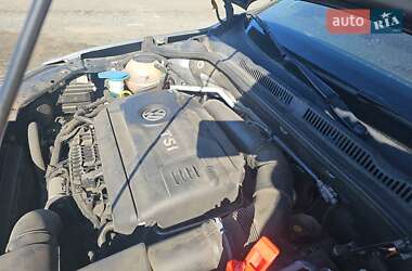 Седан Volkswagen Jetta 2016 в 