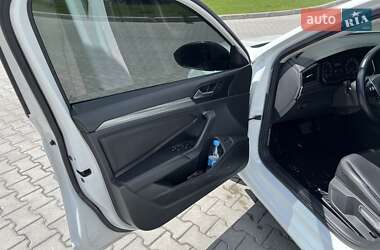 Седан Volkswagen Jetta 2018 в 