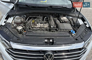 Седан Volkswagen Jetta 2018 в 