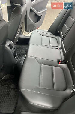 Седан Volkswagen Jetta 2013 в 