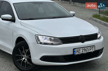 Седан Volkswagen Jetta 2014 в 