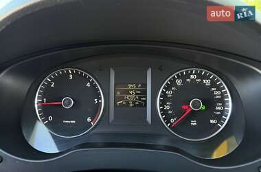 Седан Volkswagen Jetta 2012 в 