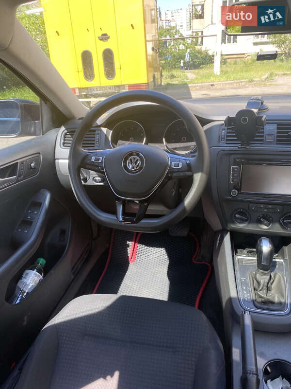 Седан Volkswagen Jetta 2014 в Києві