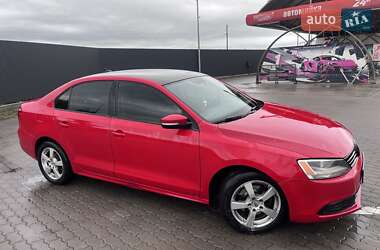 Седан Volkswagen Jetta 2014 в 