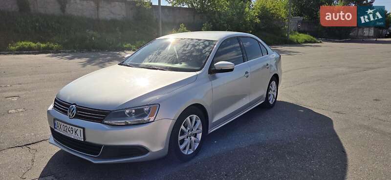 Седан Volkswagen Jetta 2013 в Харькове