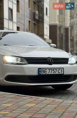Седан Volkswagen Jetta 2012 в 