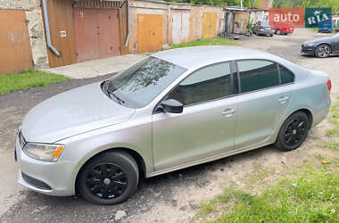 Седан Volkswagen Jetta 2011 в 