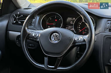Седан Volkswagen Jetta 2015 в Мукачево