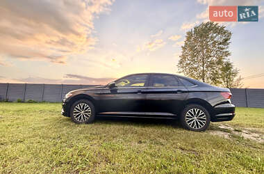 Седан Volkswagen Jetta 2019 в 