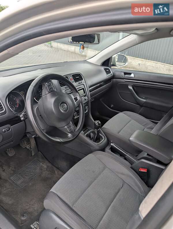 Универсал Volkswagen Jetta 2013 в Львове