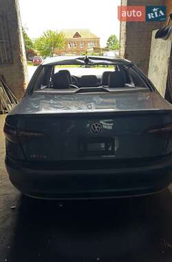 Седан Volkswagen Jetta 2021 в 