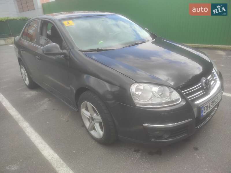 Седан Volkswagen Jetta 2008 в 