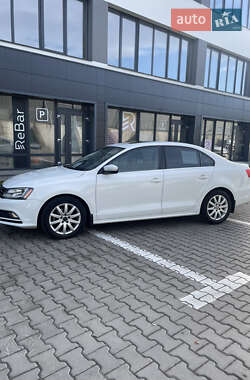 Седан Volkswagen Jetta 2015 в 