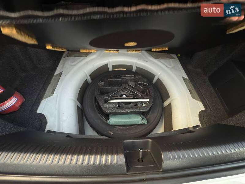 Седан Volkswagen Jetta 2015 в Запорожье