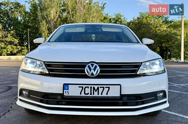 Седан Volkswagen Jetta 2016 в Николаеве