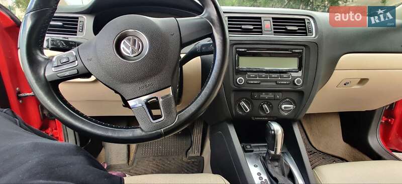 Седан Volkswagen Jetta 2011 в Києві