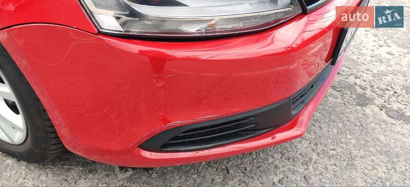 Седан Volkswagen Jetta 2011 в Києві