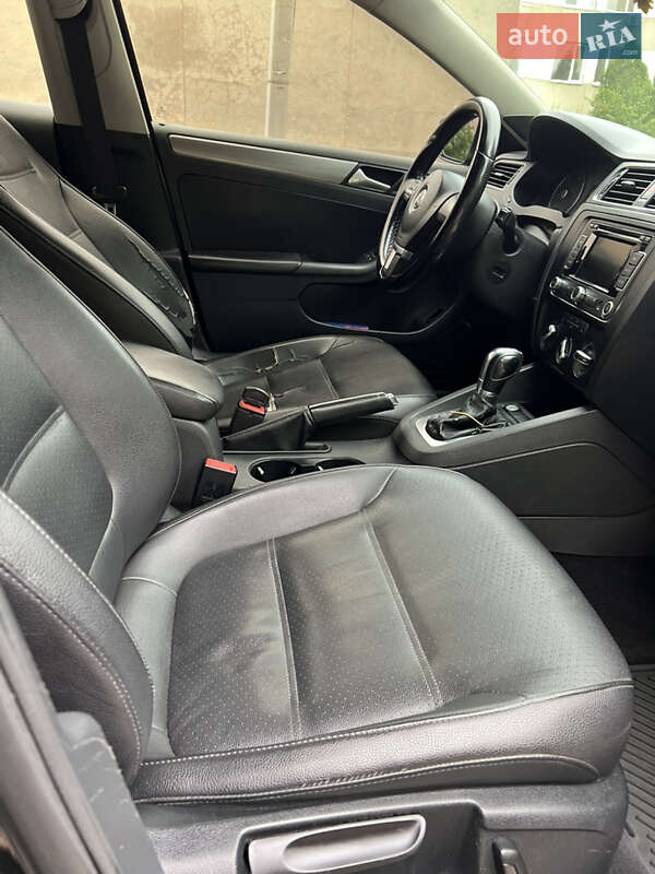 Седан Volkswagen Jetta 2012 в Черкасах фото 23 Седан Volkswagen Jetta 2012 в Черкасах
