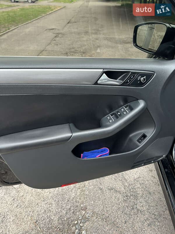 Седан Volkswagen Jetta 2012 в Черкасах фото 28 Седан Volkswagen Jetta 2012 в Черкасах