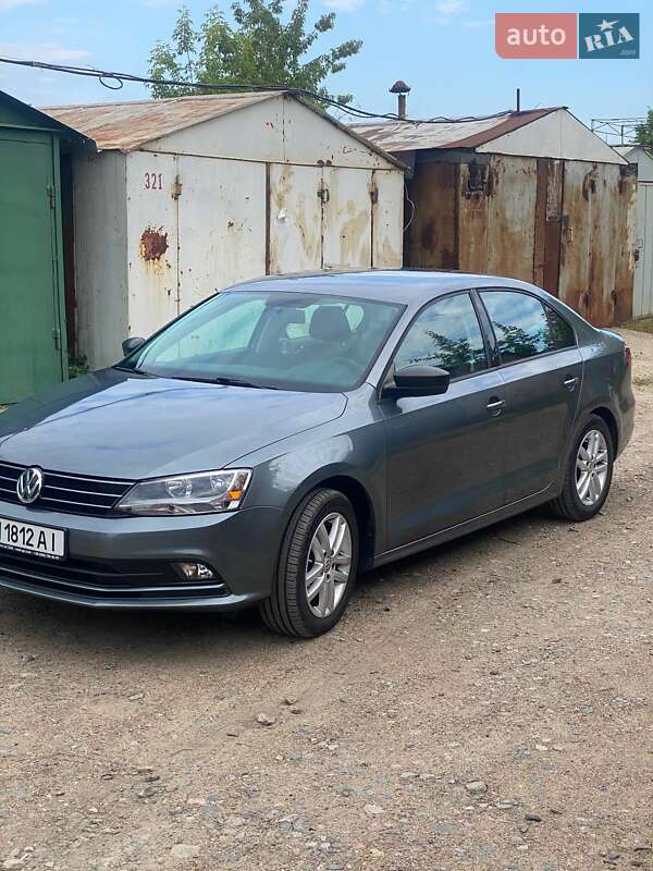 Седан Volkswagen Jetta 2015 в Одесі
