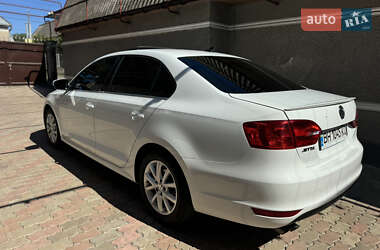 Седан Volkswagen Jetta 2014 в 