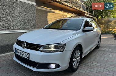 Седан Volkswagen Jetta 2014 в 