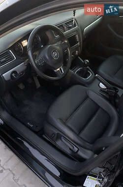 Седан Volkswagen Jetta 2014 в 