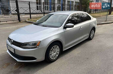 Седан Volkswagen Jetta 2013 в Киеве