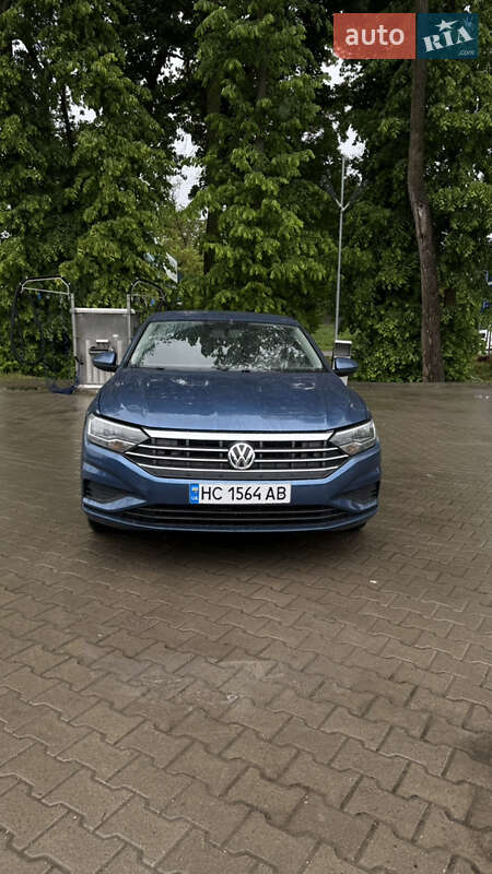 Седан Volkswagen Jetta 2018 в Львові