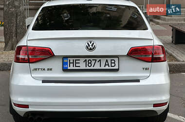 Седан Volkswagen Jetta 2015 в 