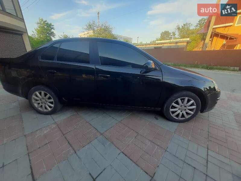 Седан Volkswagen Jetta 2008 в Василькові