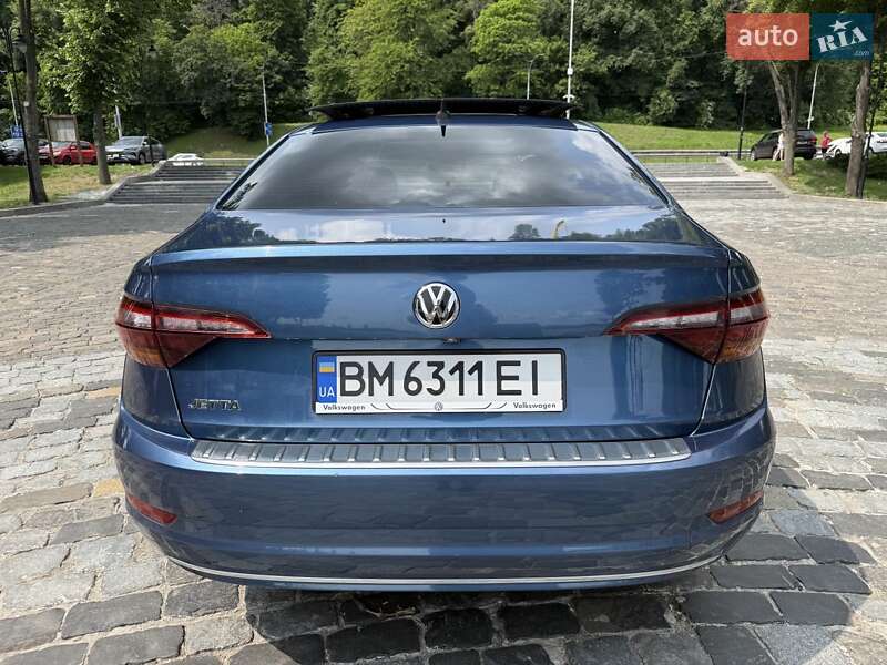 Седан Volkswagen Jetta 2018 в Киеве