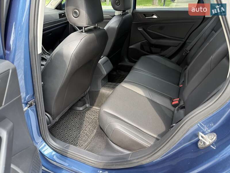 Седан Volkswagen Jetta 2018 в Киеве