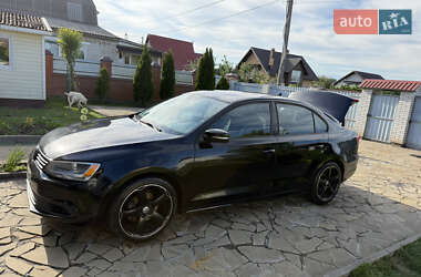 Седан Volkswagen Jetta 2013 в 