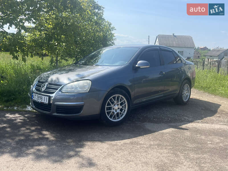 Седан Volkswagen Jetta 2006 в Калуше