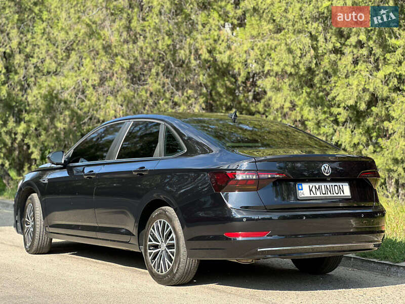 Седан Volkswagen Jetta 2019 в Дніпрі