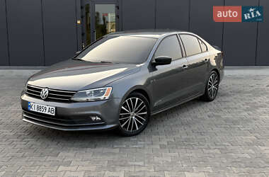 Седан Volkswagen Jetta 2016 в 