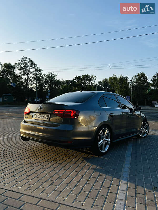 Седан Volkswagen Jetta 2017 в Києві