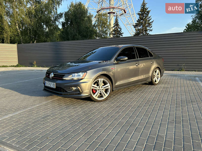 Седан Volkswagen Jetta 2017 в Києві