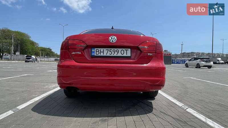Седан Volkswagen Jetta 2012 в Одессе