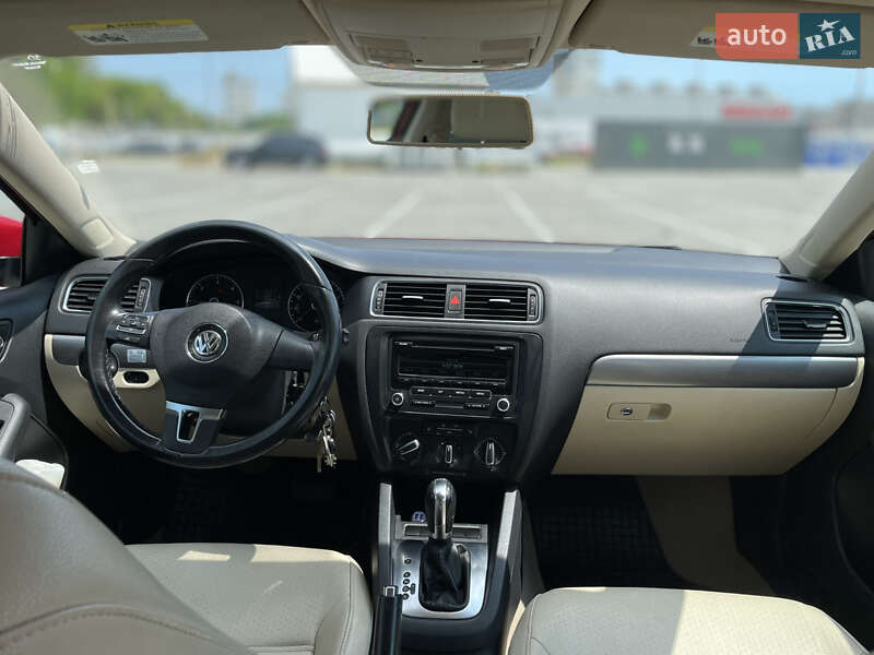 Седан Volkswagen Jetta 2012 в Одессе