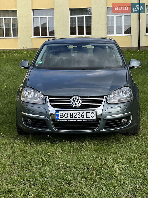 Седан Volkswagen Jetta 2006 в 