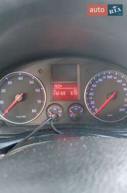Седан Volkswagen Jetta 2006 в 