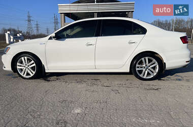 Седан Volkswagen Jetta 2014 в Львове