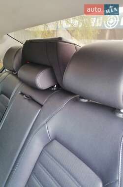 Седан Volkswagen Jetta 2012 в 