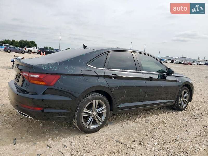 Седан Volkswagen Jetta 2019 в Львові
