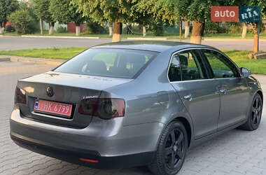Седан Volkswagen Jetta 2006 в 