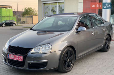 Седан Volkswagen Jetta 2006 в 
