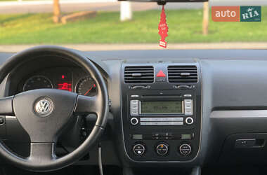Седан Volkswagen Jetta 2006 в 